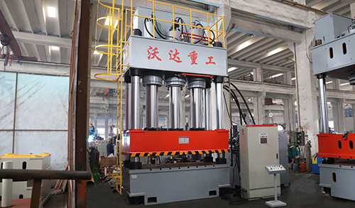1000噸三梁四柱油壓機(jī)多少錢?(附報(bào)價(jià)單)
